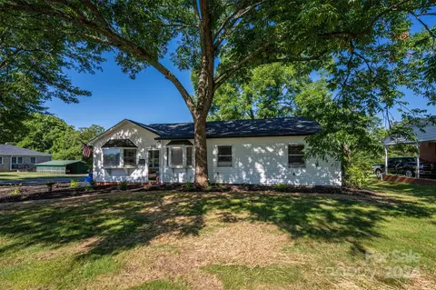 172 Salem Church Rd, Lincolnton, NC 28092