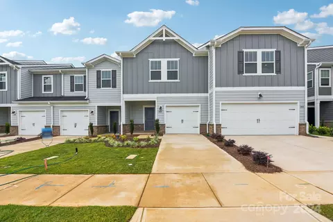 1810 Braemar Village Dr, Monroe, NC 28110