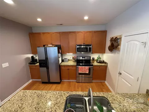 Kitchen - 1119 Central Park Cir, Davidson, NC 28036 photo 4 of 4