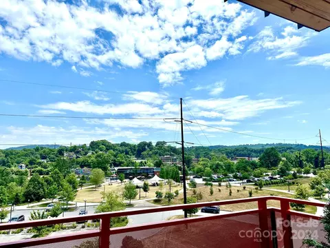68 Craven 404 St #404, Asheville, NC 28806