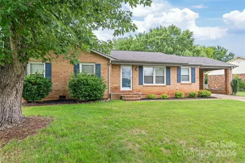 1522 Fieldcrest Cir, Rock Hill, SC 29732