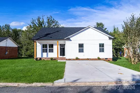 1025 Southland Dr, Rock Hill, SC 29730