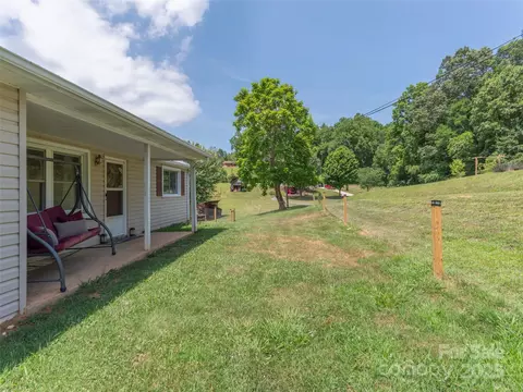 Exterior - 280 Mingus St, Canton, NC 28716 photo 5 of 7