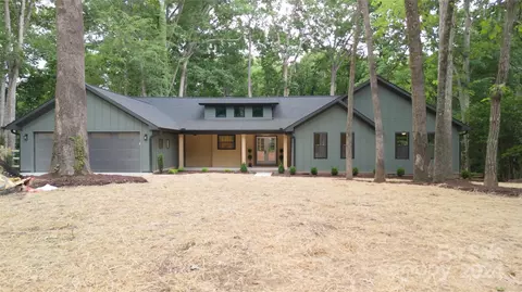 1909 Carmel Ridge Rd, Charlotte, NC 28226