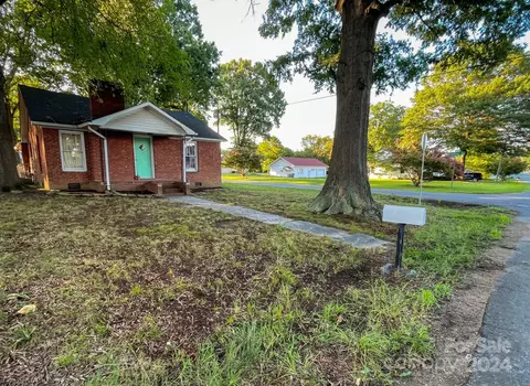 515 Dodge St, Kannapolis, NC 28083