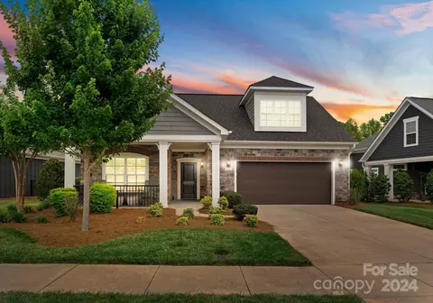 154 Valleymist Ln, Mooresville, NC 28117