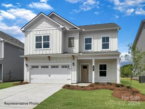 6143 Moonview Ct, Charlotte, NC 28212