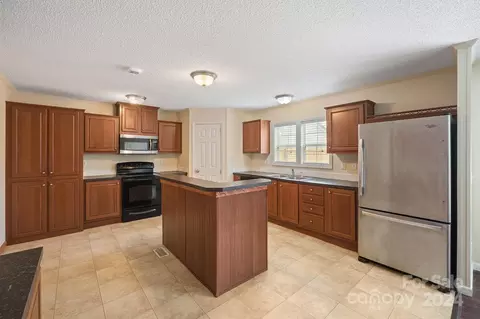 Kitchen - 4435 Cauble Rd, Salisbury, NC 28144 photo 2 of 2
