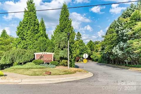 537 Appeldoorn 537 Cir #537, Asheville, NC 28803