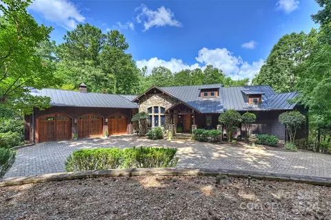 17625 Grasshopper Ln, Charlotte, NC 28278