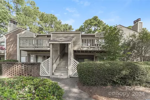 1600 Sharon W 11 Rd W #11, Charlotte, NC 28210