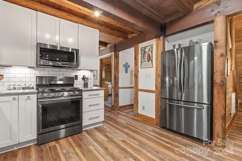Kitchen - 2440 Sloop Rd, Mount Ulla, NC 28125 photo 3 of 4
