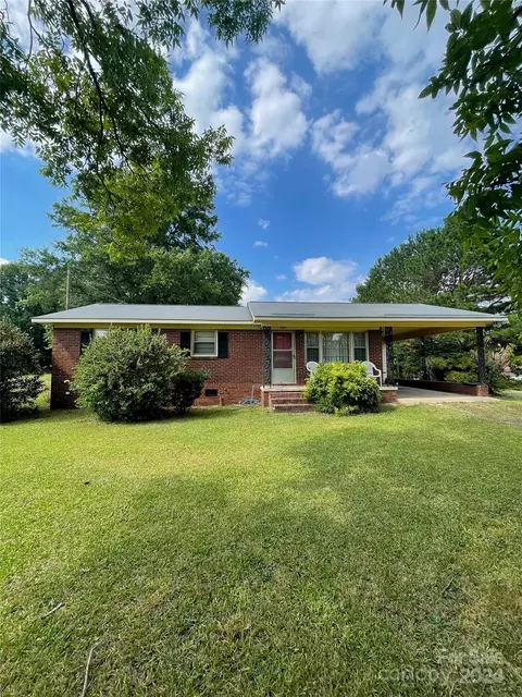 1919 Hough Rd, Lancaster, SC 29720