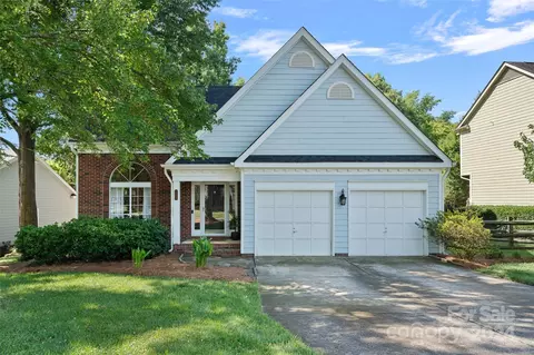 9123 E Orchard Ln, Charlotte, NC 28210