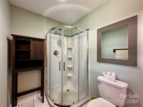 Bath - 331 Cooper Rd, Vale, NC 28168 photo 3 of 4