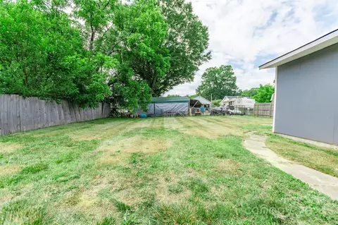 Exterior - 610 E 12th St, Kannapolis, NC 28083 photo 3 of 5
