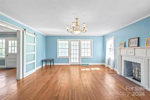Living - 1308 Concord Ave, Monroe, NC 28110 photo 6 of 7