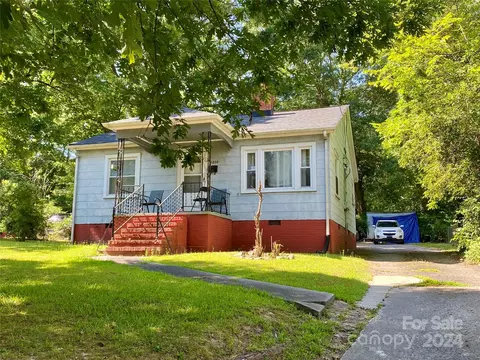 1215 Ashton Ave, Gastonia, NC 28052