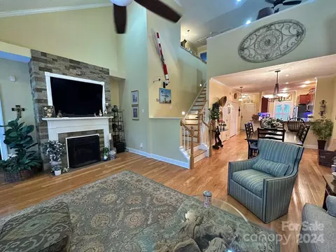 2016 Talbot Ln, Hickory, NC 28602 photo 8