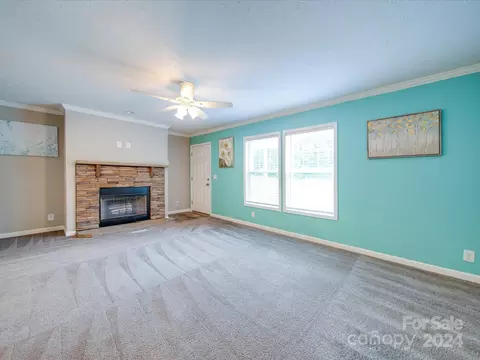Living - 291 Whitworth Rd, Clover, SC 29710 photo 2 of 3