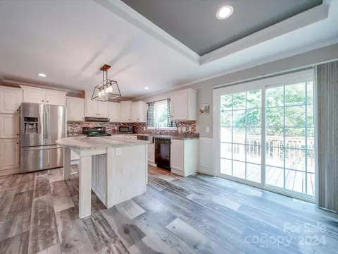Kitchen - 291 Whitworth Rd, Clover, SC 29710 photo 2 of 7