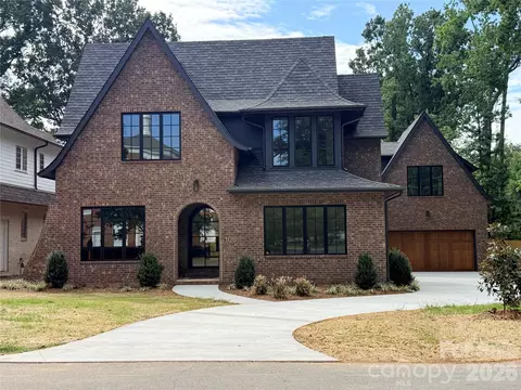 106 Hunter Ln, Charlotte, NC 28211