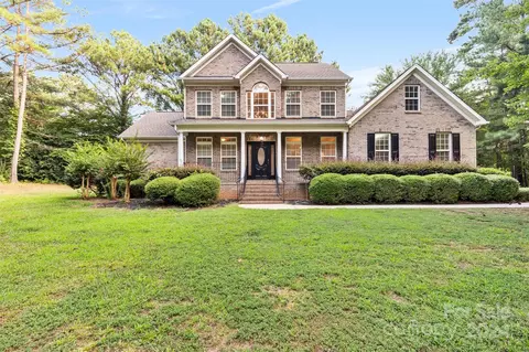 2012 Chameleon Rd, York, SC 29745