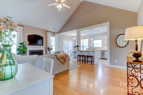 1109 Steele Meadows 18 Dr #18, Fort Mill, SC 29715
