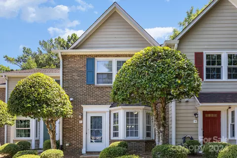 8225 Pineville Matthews Rd, Charlotte, NC 28226