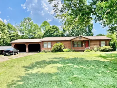166 Doubletree Dr, Statesville, NC 28677