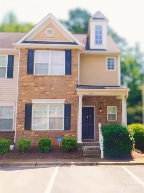 5730 Bent Creek Cir, Charlotte, NC 28227
