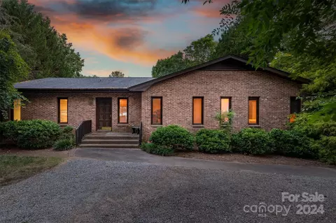 724 Wood Hollow Rd, Taylorsville, NC 28681