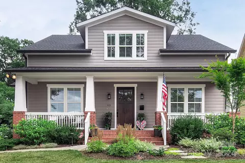 521 Melbourne Ct, Charlotte, NC 28209
