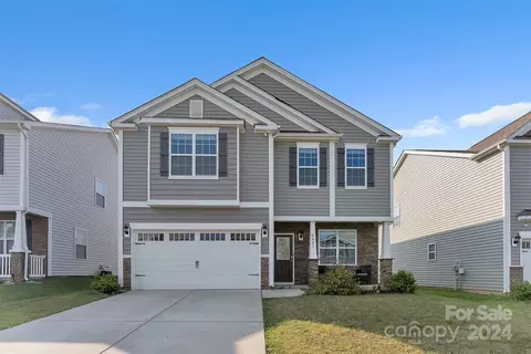 9421 Maltese Dr, Gastonia, NC 28056