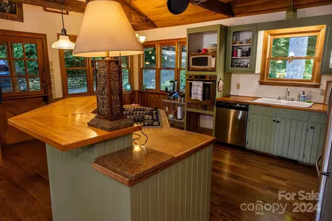 956 E View Rd, Sylva, NC 28779 photo 11