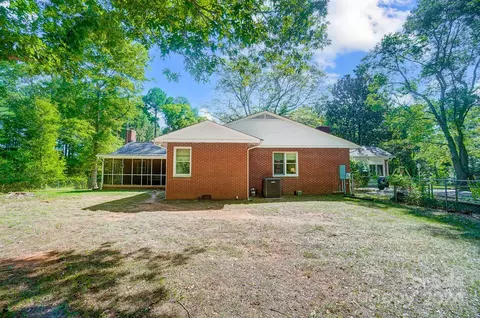 Exterior - 1645 Riverside Rd, Lancaster, SC 29720 photo 7 of 9
