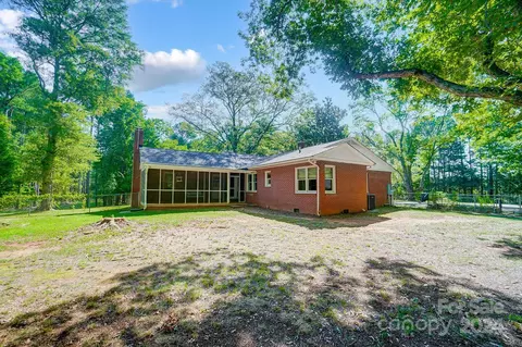 Exterior - 1645 Riverside Rd, Lancaster, SC 29720 photo 8 of 9