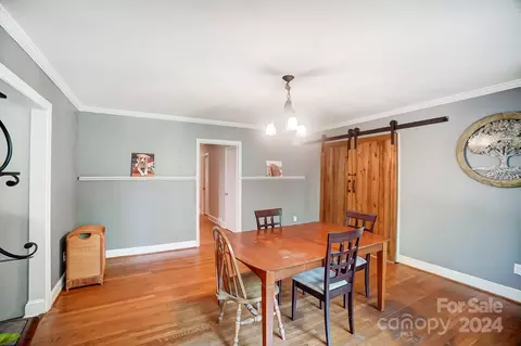 Dining - 1645 Riverside Rd, Lancaster, SC 29720 photo 2 of 3