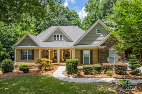 116 Cricket Hollow Dr, Mount Holly, NC 28120