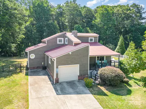 187 Bridges Farm Rd, Mooresville, NC 28115
