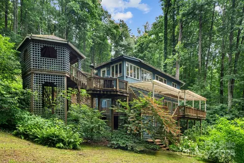 2 Bonner Rd, Balsam, NC 28707