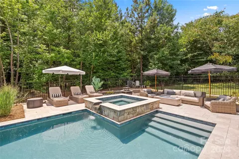 612 Highland Ridge Pt, Clover, SC 29710