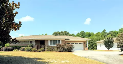 325 Crowburk Rd, Pageland, SC 29728