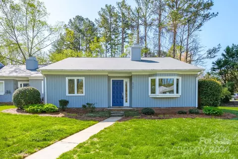 8306 Rust Wood Pl, Charlotte, NC 28227