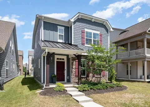 8053 Cornhill Ave, Charlotte, NC 28277