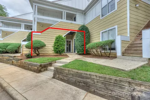 754 Southwest Dr, Davidson, NC 28036