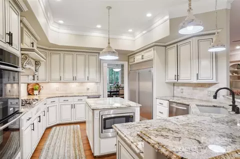 120 Holly Branch Ln, Troutman, NC 28166