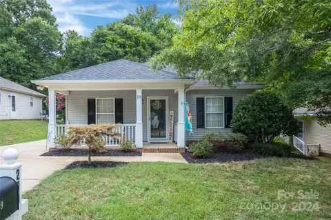 239 6th St, Belmont, NC 28012