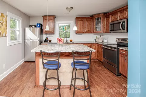 Kitchen - 2206 Griffith Rd, Monroe, NC 28112 photo 3 of 5