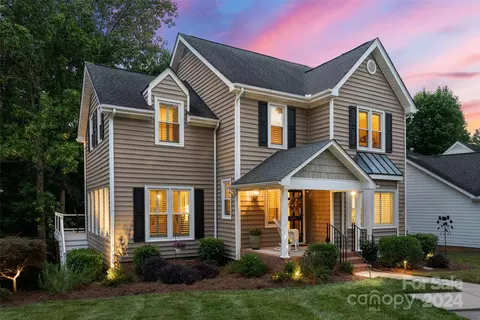 5900 Chalyce Ln, Charlotte, NC 28270